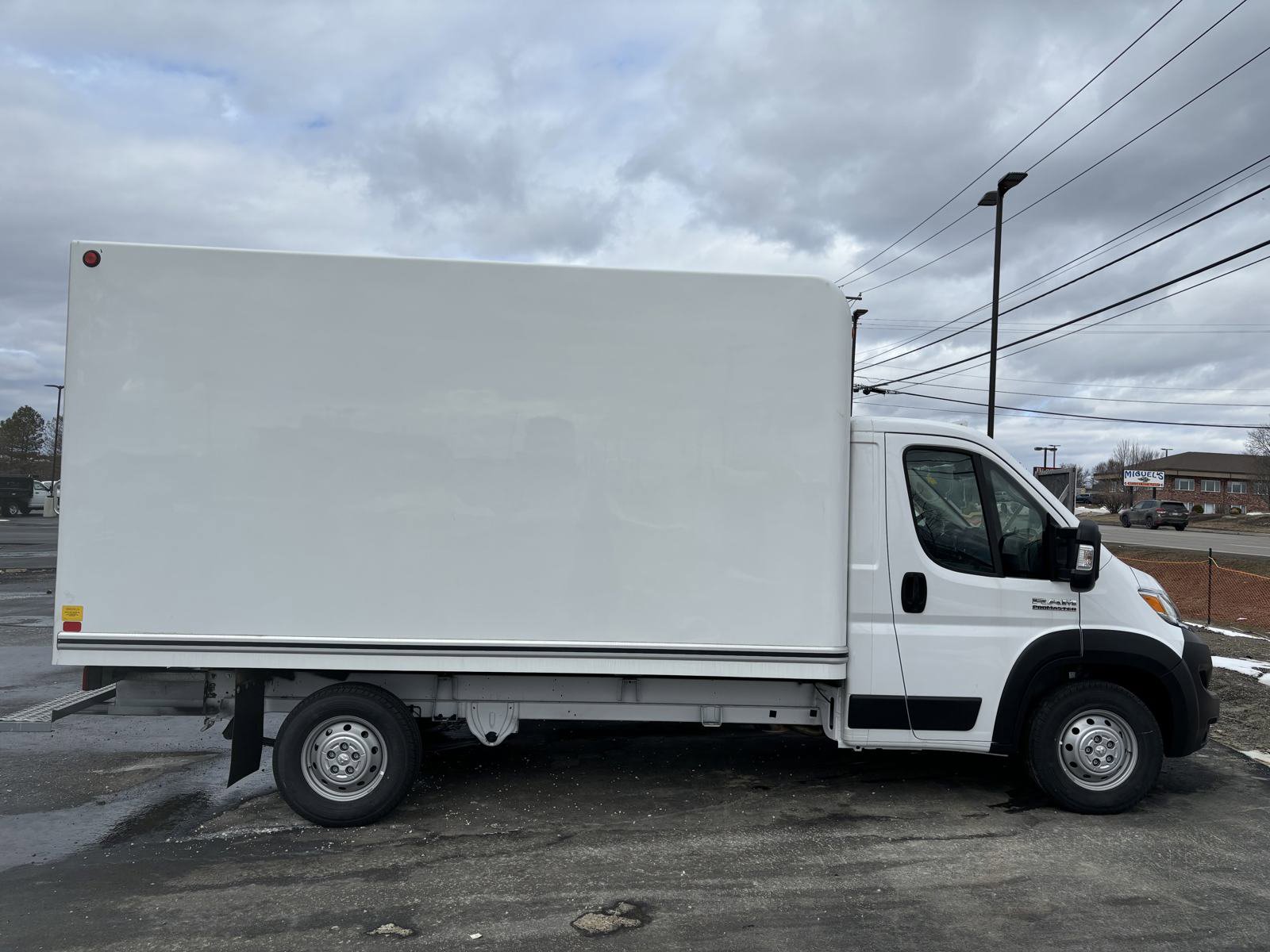 2023 Ram ProMaster 3500 Cutaway photo 4