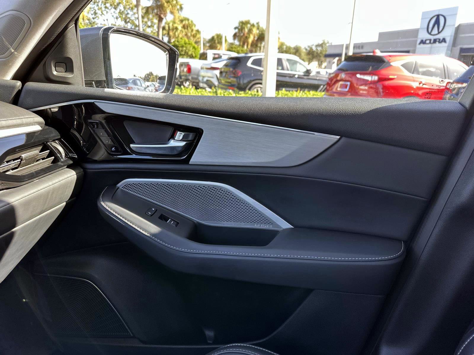 2023 Acura MDX Technology photo 23