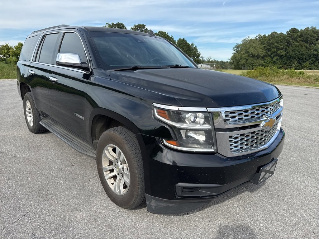 2015 Chevrolet Tahoe LT photo 3