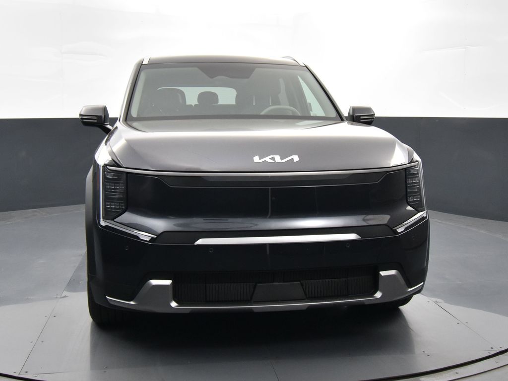 2025 Kia EV9 Wind photo 2