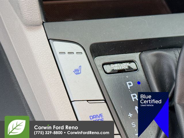 2019 Hyundai Elantra Value Edition photo 17