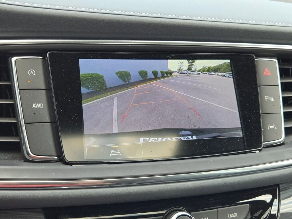 2024 Buick Enclave Essence photo 29