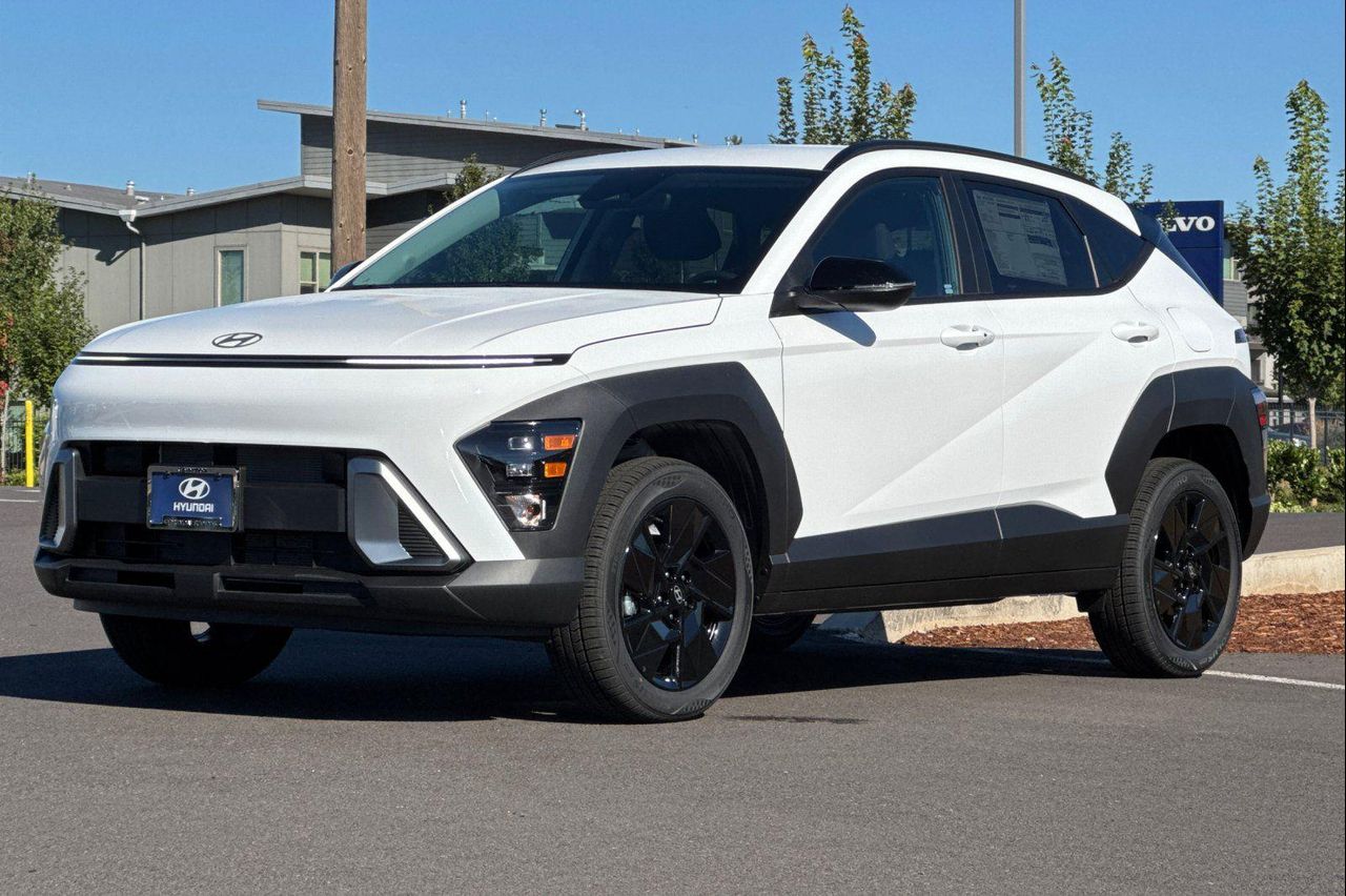 2026 Hyundai Kona SEL photo 2