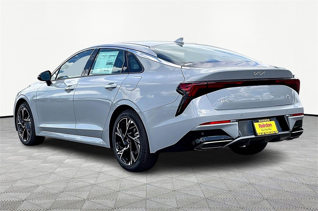 2026 Kia K5 GT-Line photo 3