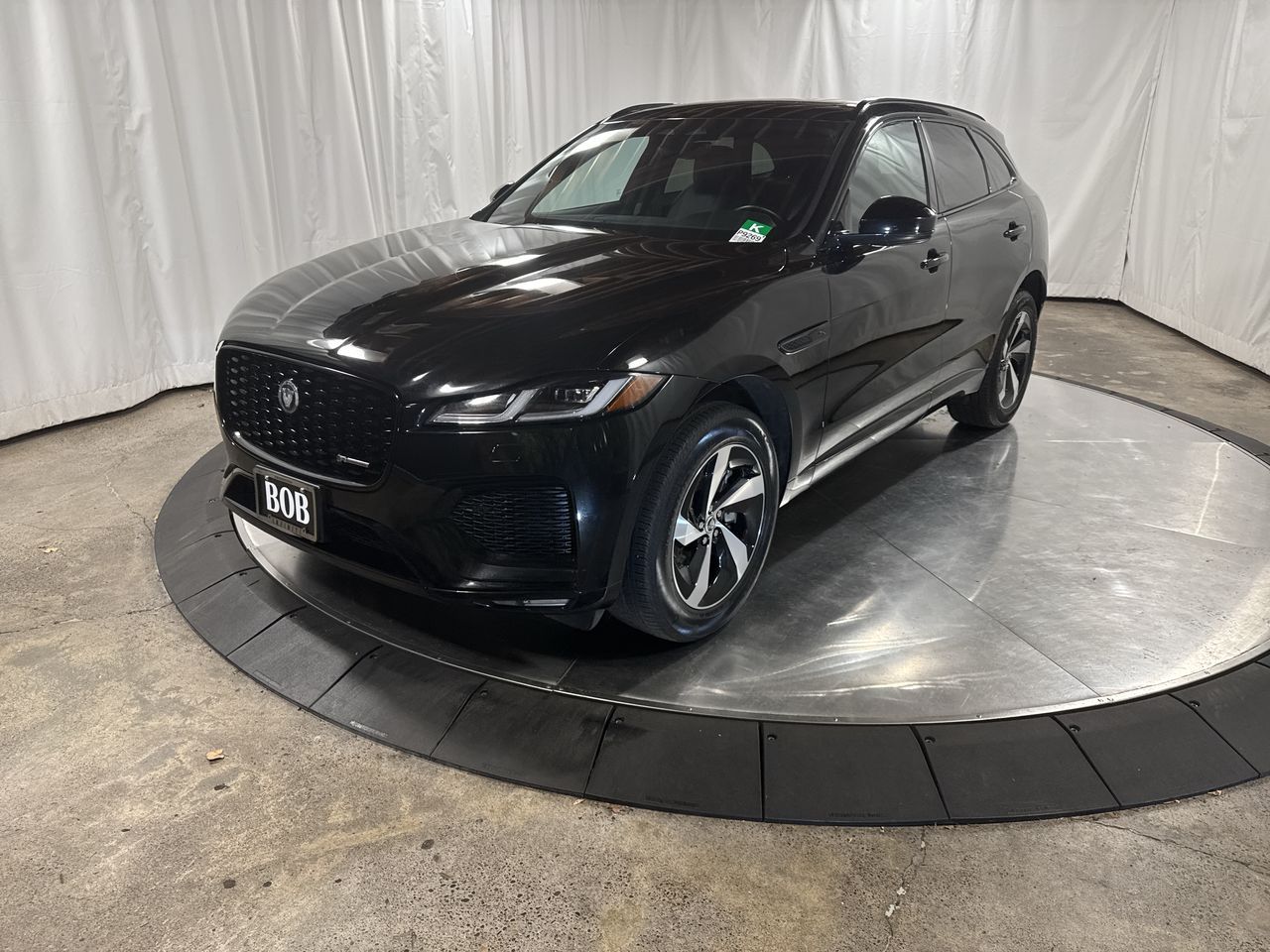 2025 Jaguar F-PACE R-Dynamic S's photo