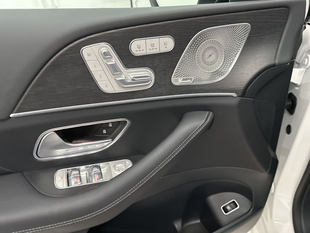 2025 Mercedes Benz GLE 350 4MATIC photo 10