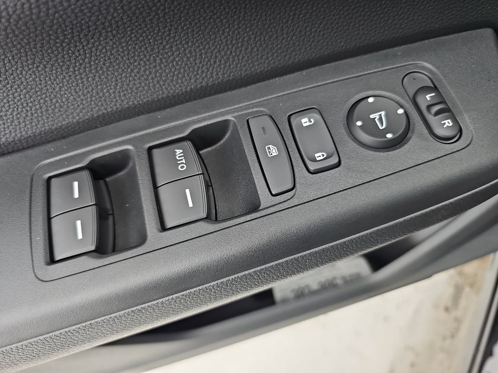 2026 Honda CR-V LX photo 29