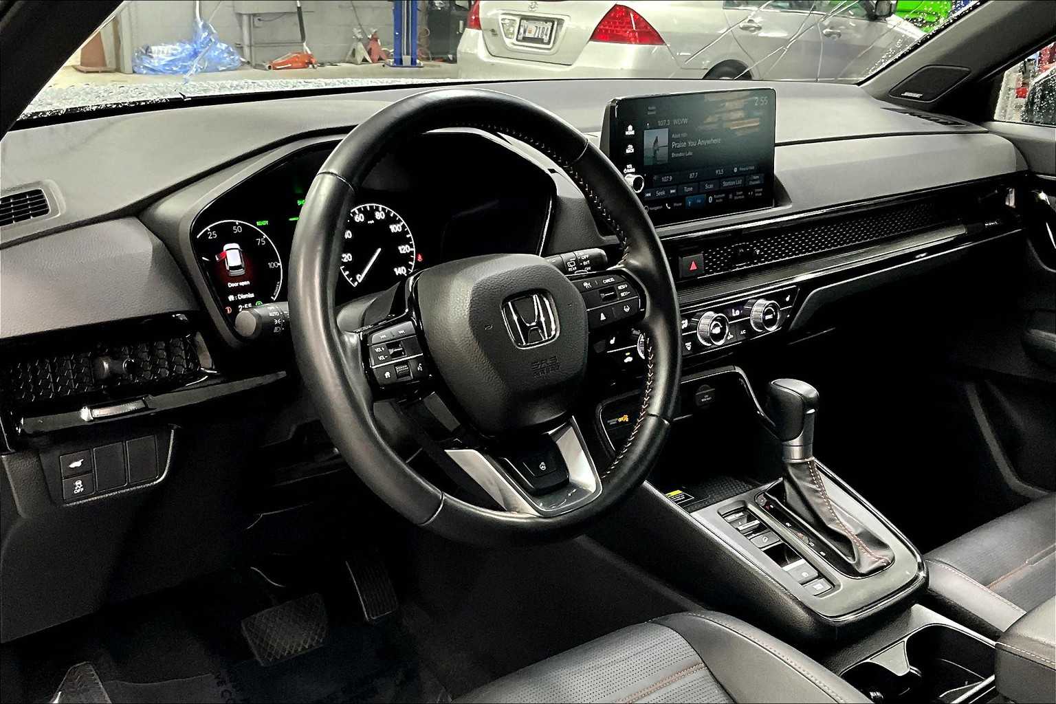 2025 Honda CR-V Hybrid Sport Touring photo 15