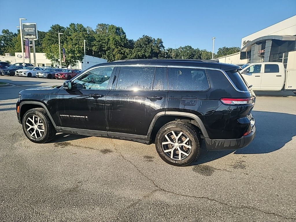 2024 Jeep Grand Cherokee Limited photo 4