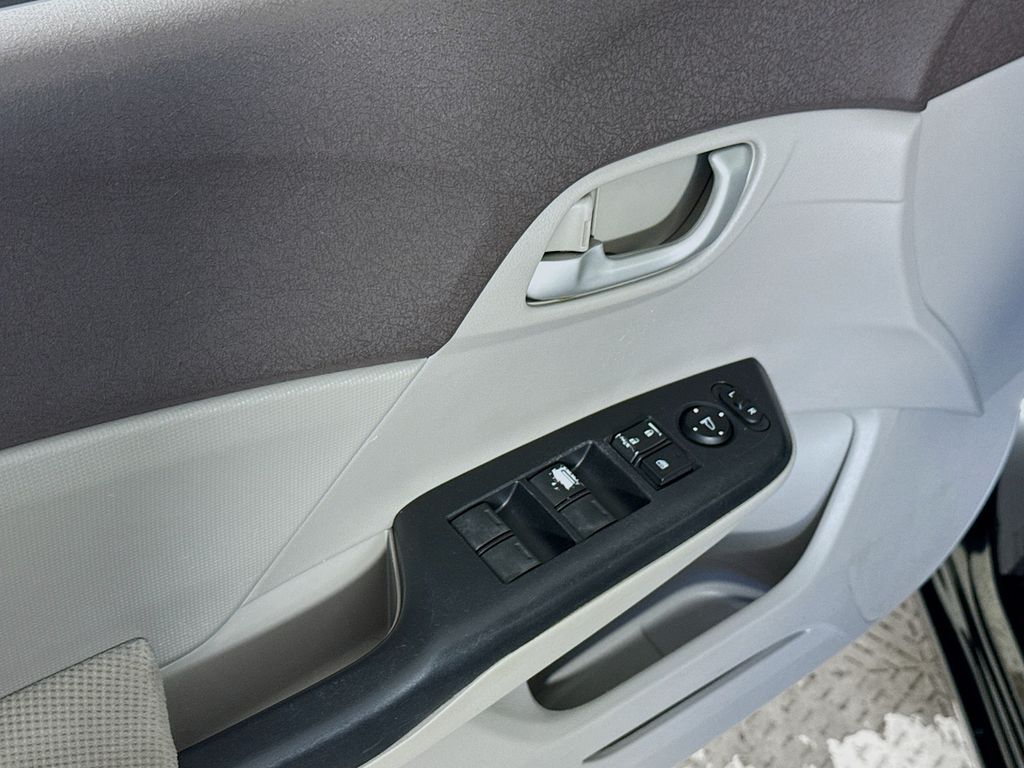 2012 Honda Civic LX photo 18