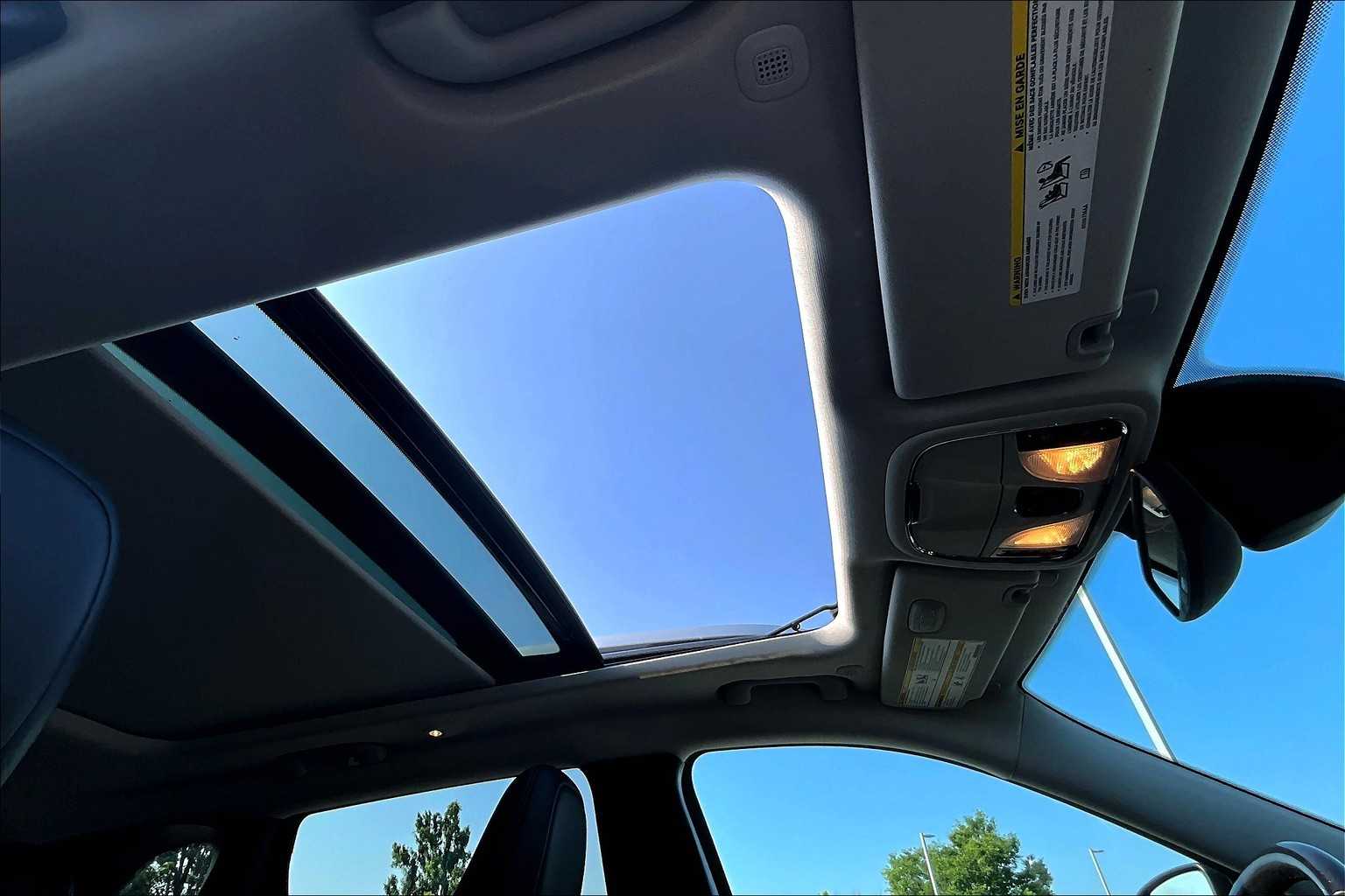 2021 Jeep Cherokee Latitude Lux photo 12
