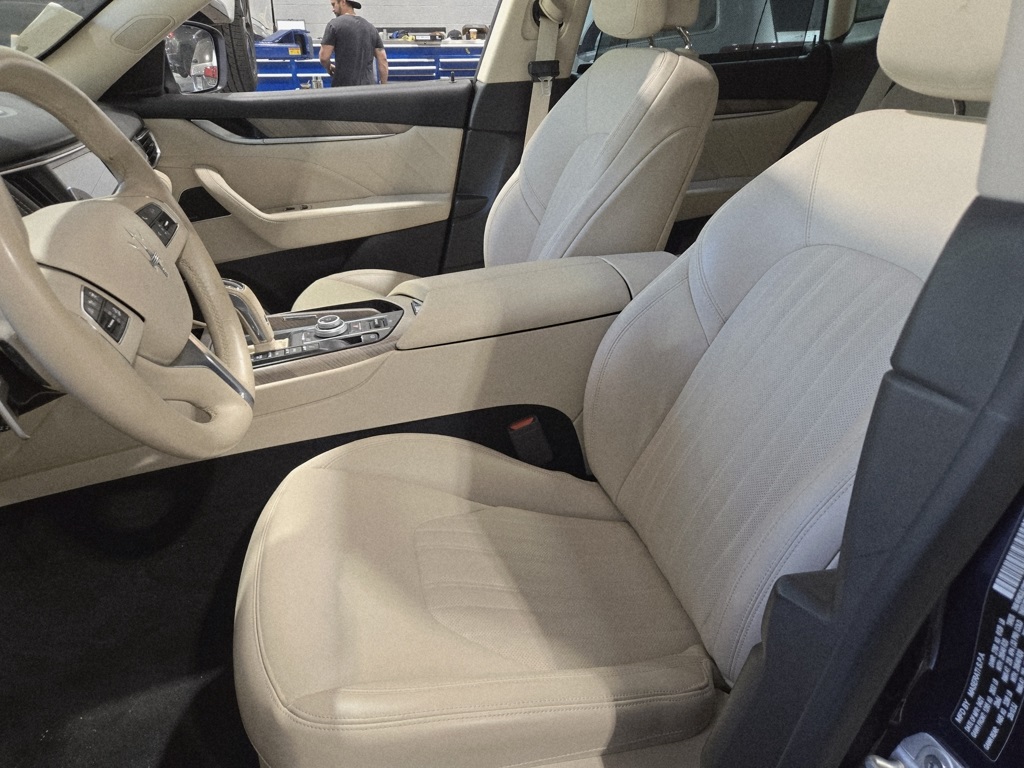 2021 Maserati Levante GranLusso photo 10