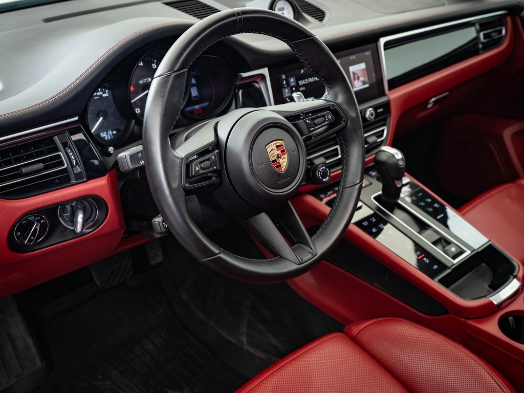 2023 Porsche Macan GTS photo 4