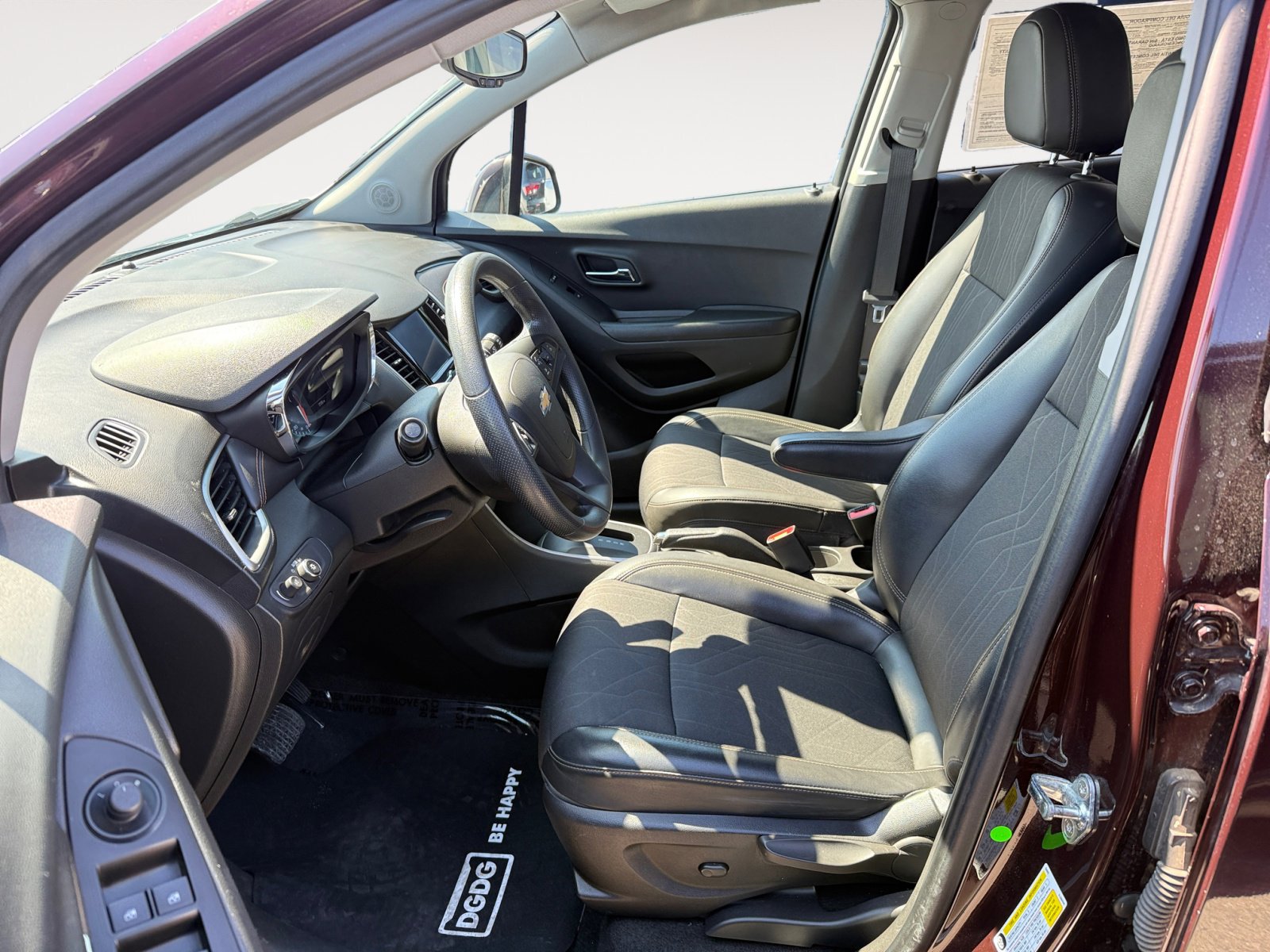 2021 Chevrolet Trax LT photo 10