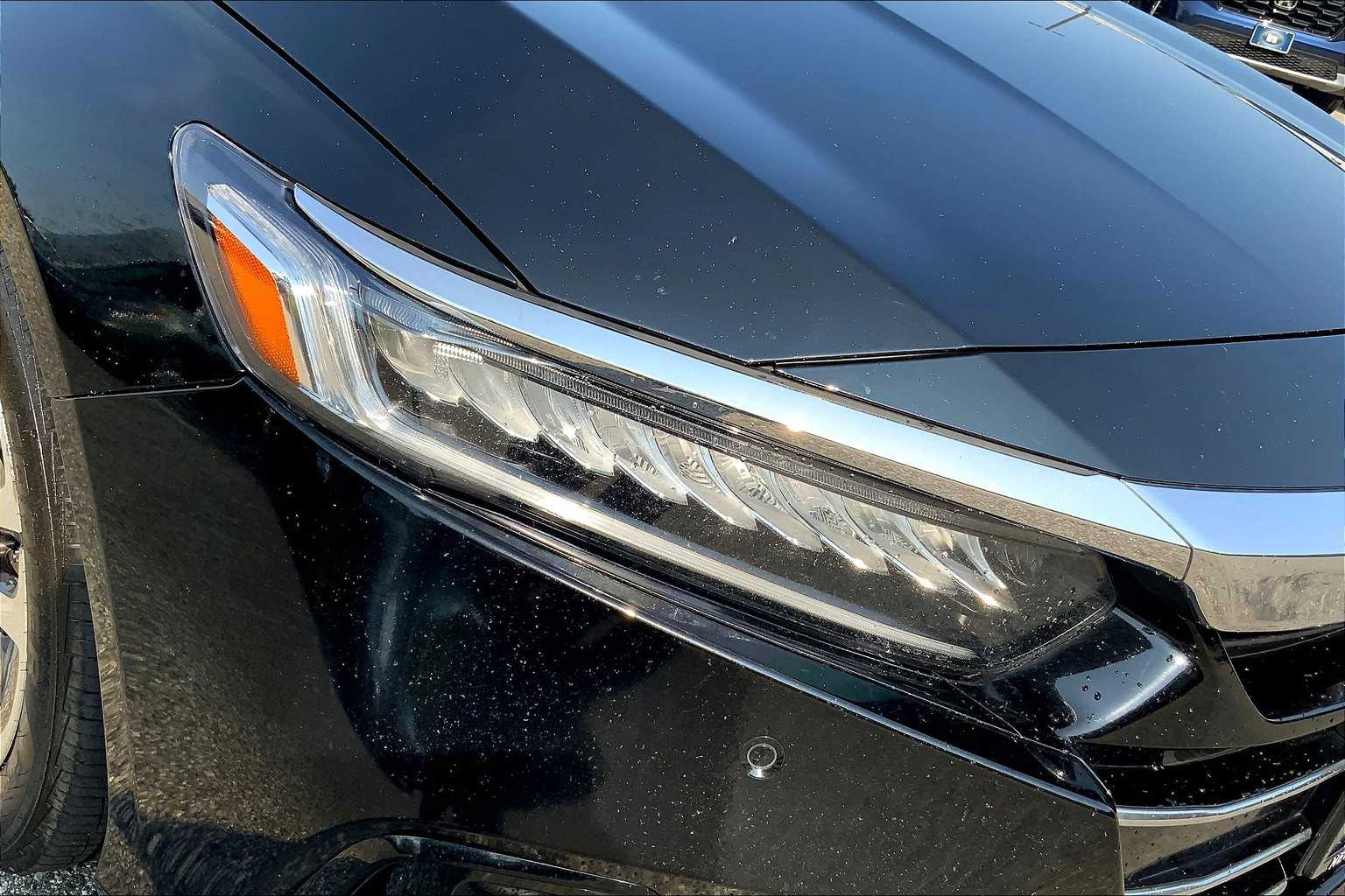 2022 Honda Accord Hybrid EX-L photo 24