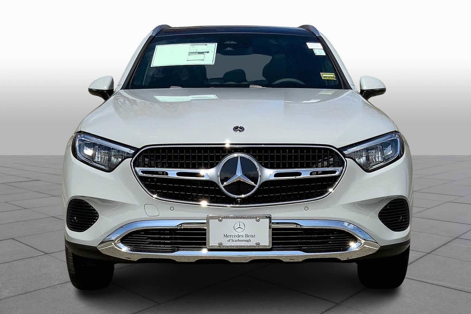 2025 Mercedes Benz GLC 300 4MATIC photo 3