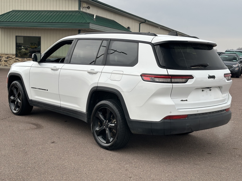 2023 Jeep Grand Cherokee Altitude photo 4