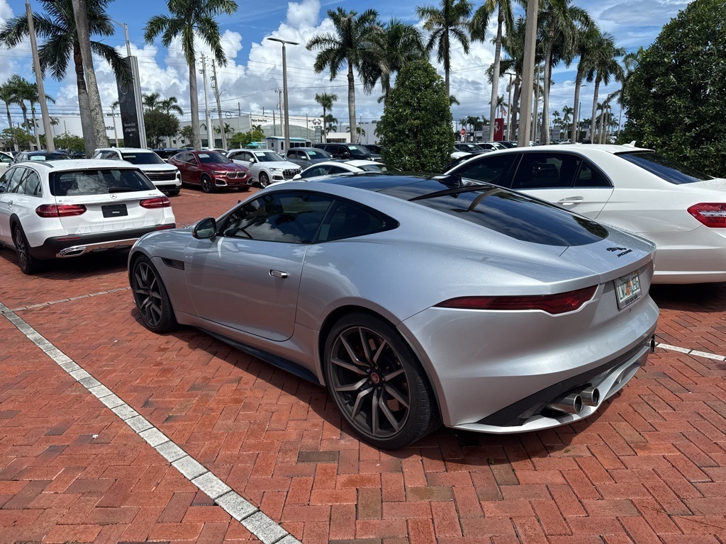 2022 Jaguar F-TYPE R photo 3