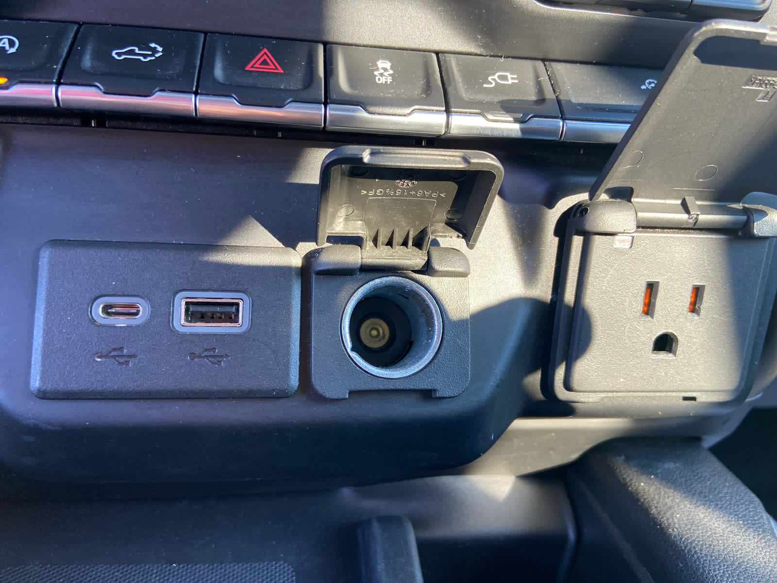 2021 Chevrolet Silverado 1500 LTZ photo 24