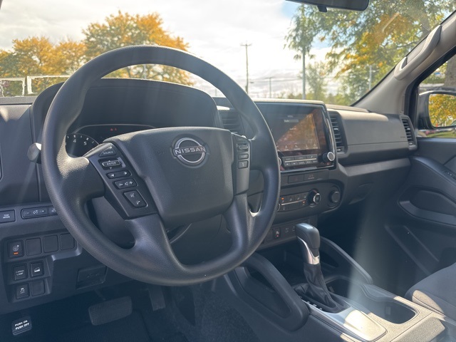2022 Nissan Frontier S photo 6