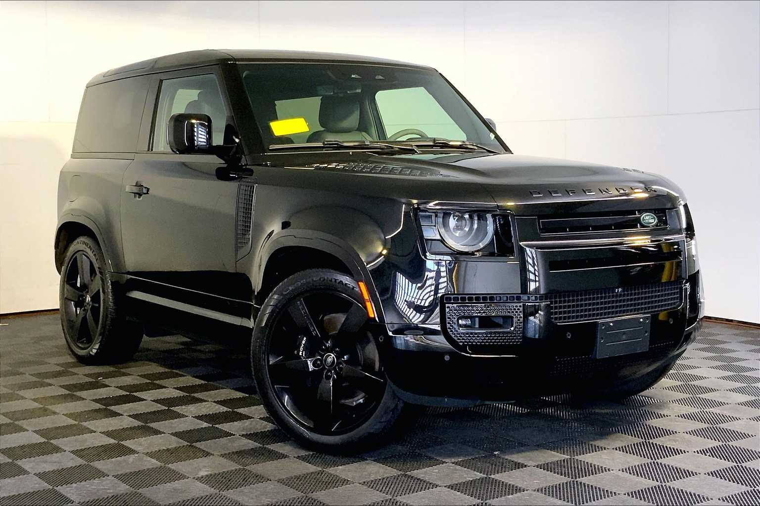 2023 Land Rover Defender V8 photo 9