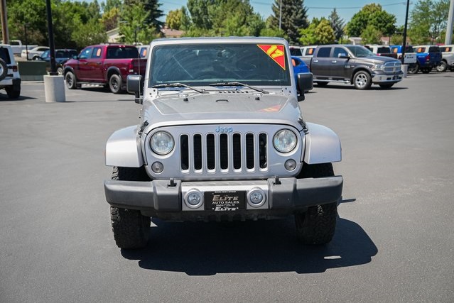 2017 Jeep Wrangler Unlimited Sahara photo 2