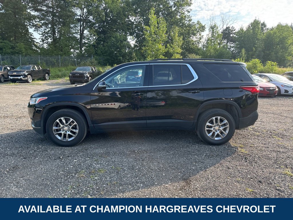 2021 Chevrolet Traverse Cloth photo 2