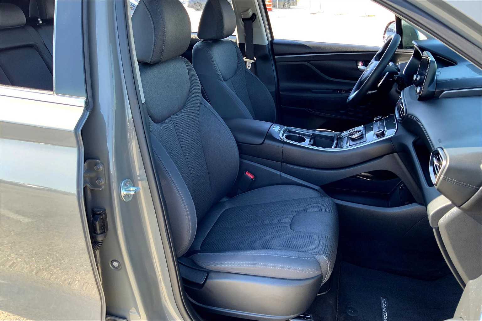 2022 Hyundai Santa Fe SEL photo 8