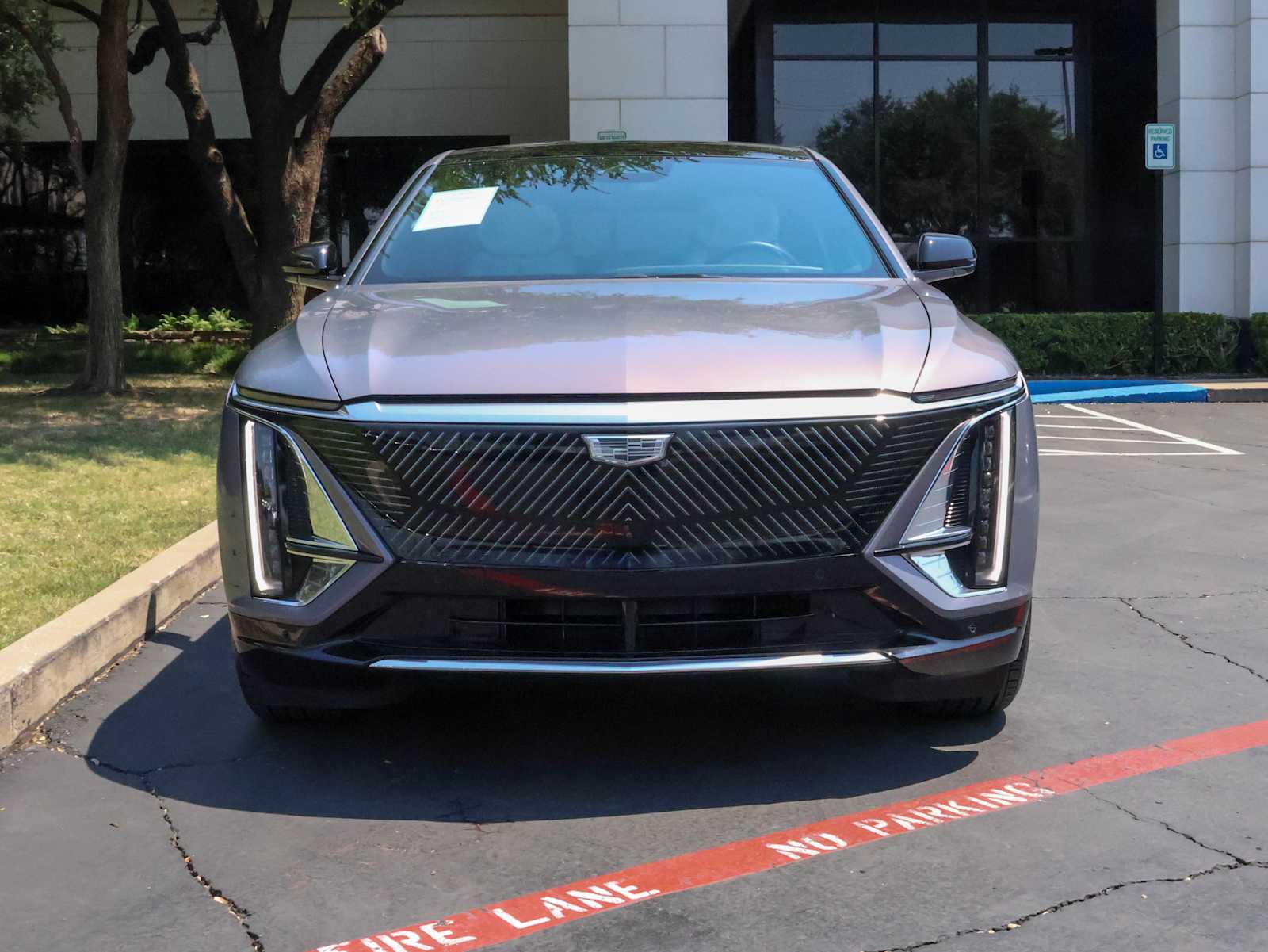 Certified 2024 Cadillac LYRIQ Luxury 3 with VIN 1GYKPSRK0RZ136782 for sale in Dallas, TX