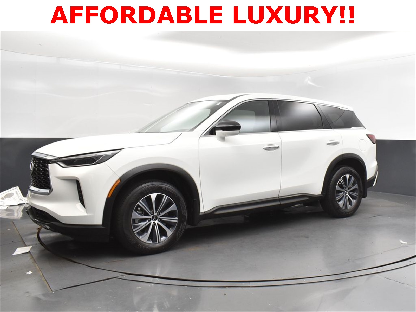 2025 Infiniti QX60 Pure photo 3