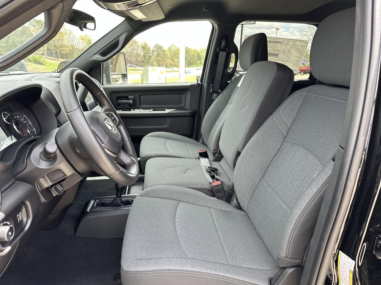 2024 Ram 2500 photo 9