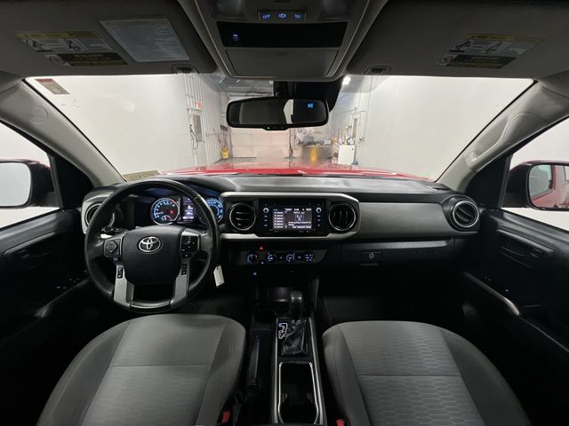 2019 Toyota Tacoma SR5 photo 18