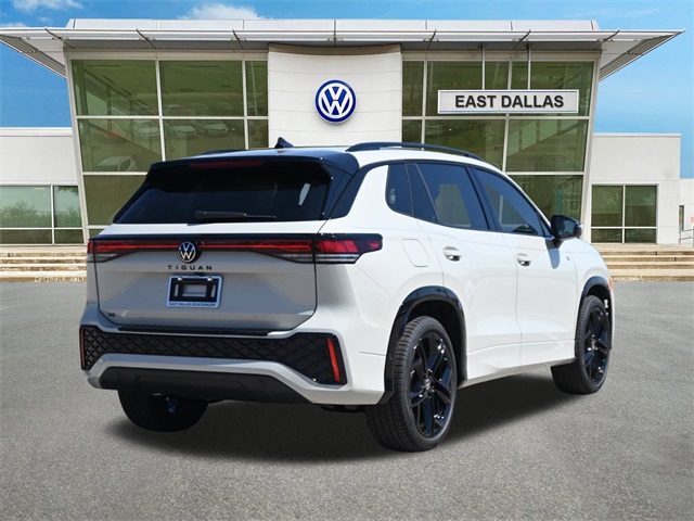 2025 Volkswagen Tiguan SE R-Line Black photo 2