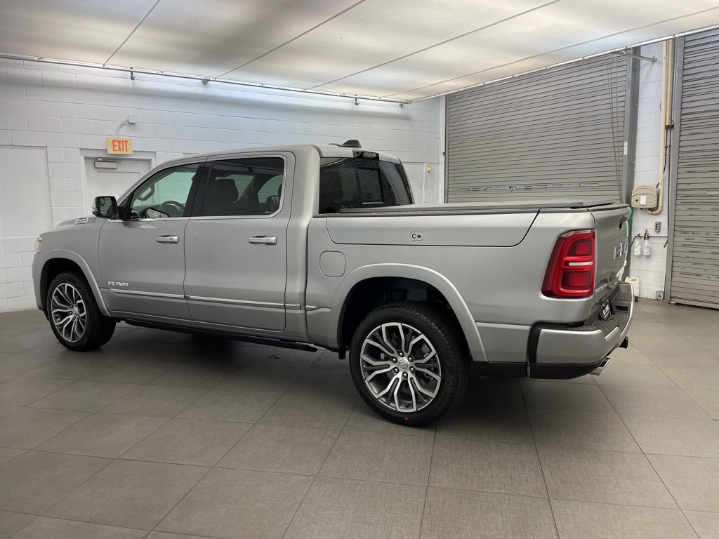 2025 Ram 1500 photo 7