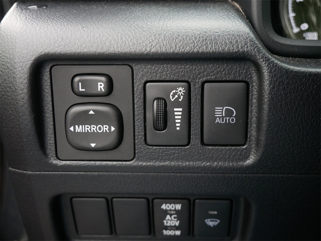 2024 Toyota 4Runner TRD Off-Road Premium photo 27
