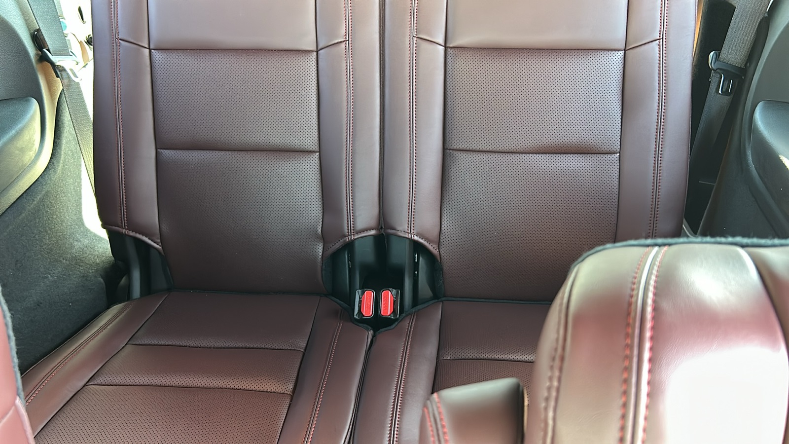2025 Dodge Durango R/T Plus photo 32