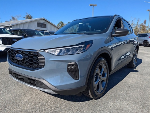 2025 Ford Escape ST-Line photo 8