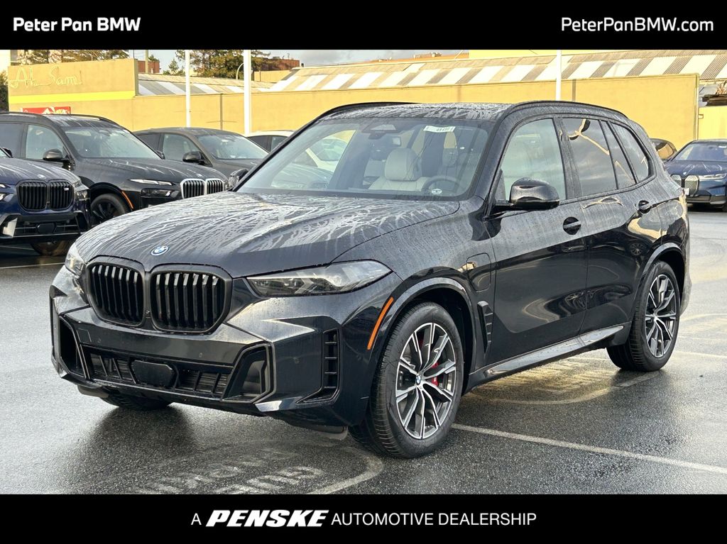 2026 BMW X5 50e's photo