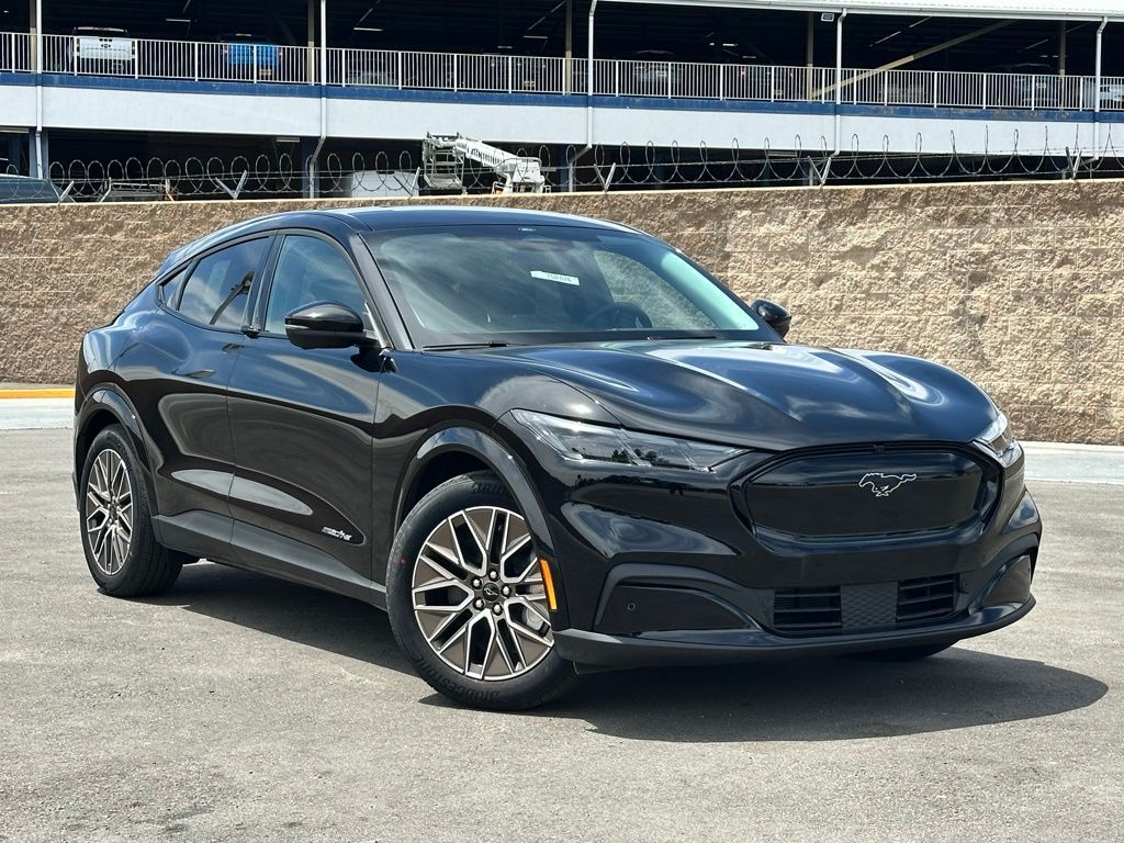 2025 Ford Mustang Mach-E Premium photo 2