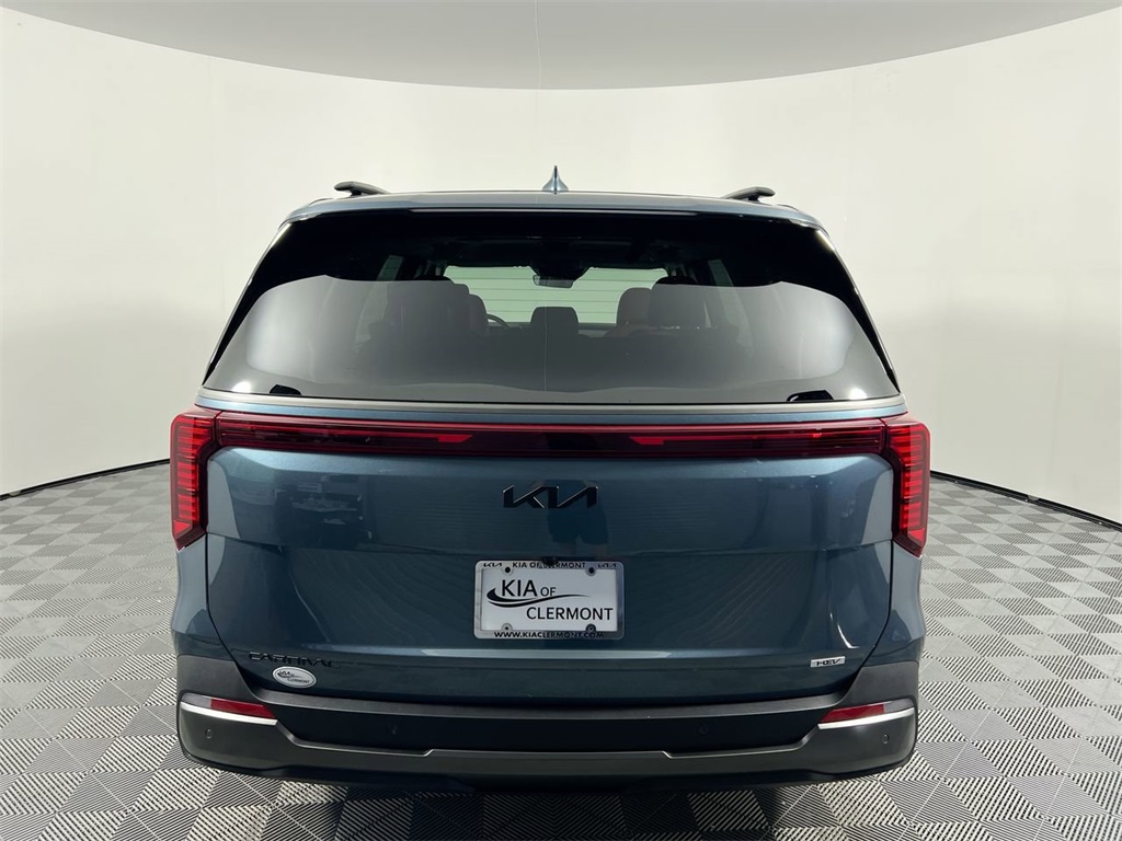 2026 Kia Carnival SX photo 3