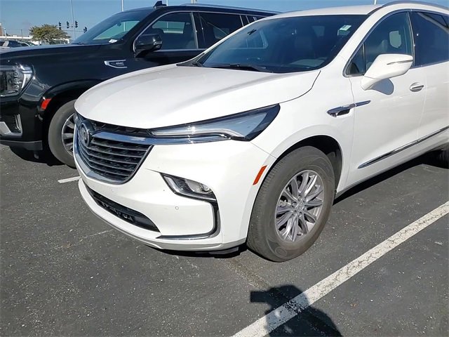 2024 Buick Enclave Essence photo 8