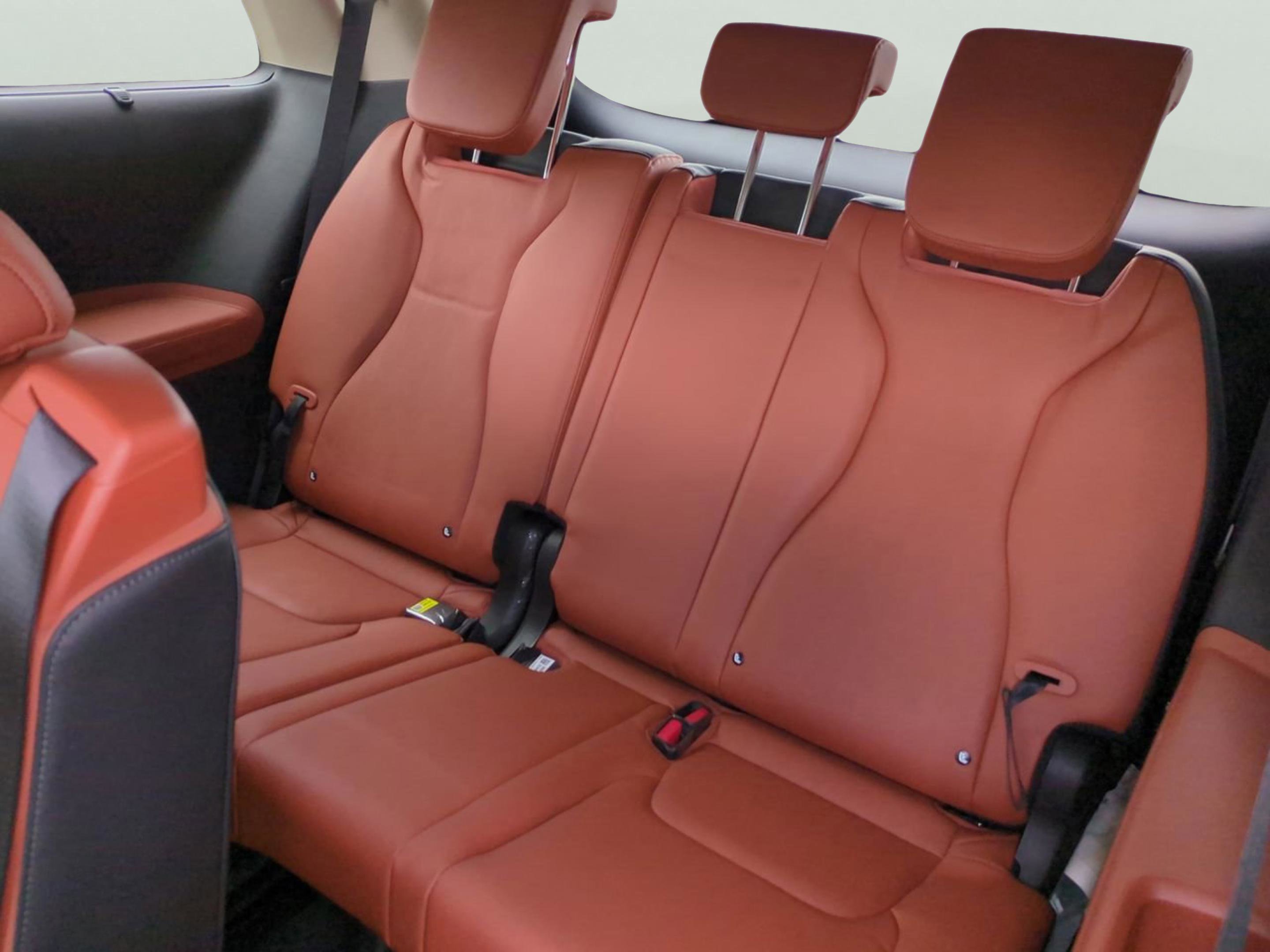 2026 Kia Carnival SX photo 7