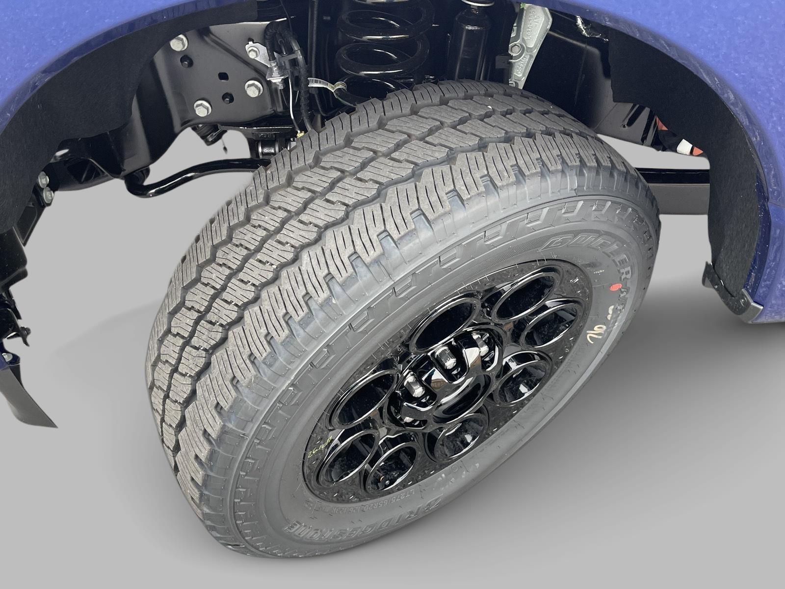 2026 Ford F-350 Lariat photo 4