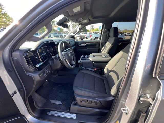 2024 Chevrolet Silverado 1500 LT photo 8