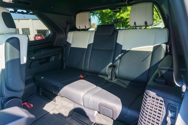 2023 Toyota Sequoia Capstone photo 8
