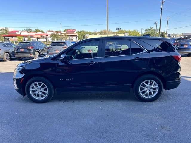 2024 Chevrolet Equinox LT photo 3