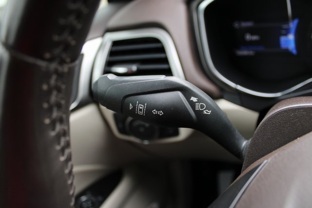 2017 Ford Fusion Platinum photo 18