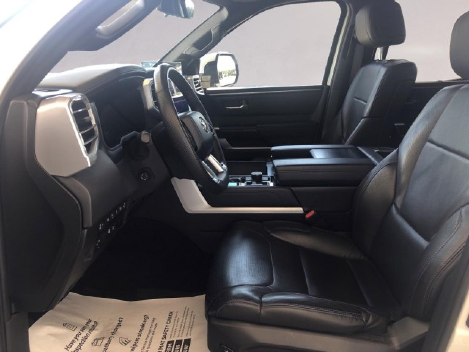 2024 Toyota Tundra Platinum CrewMax photo 8