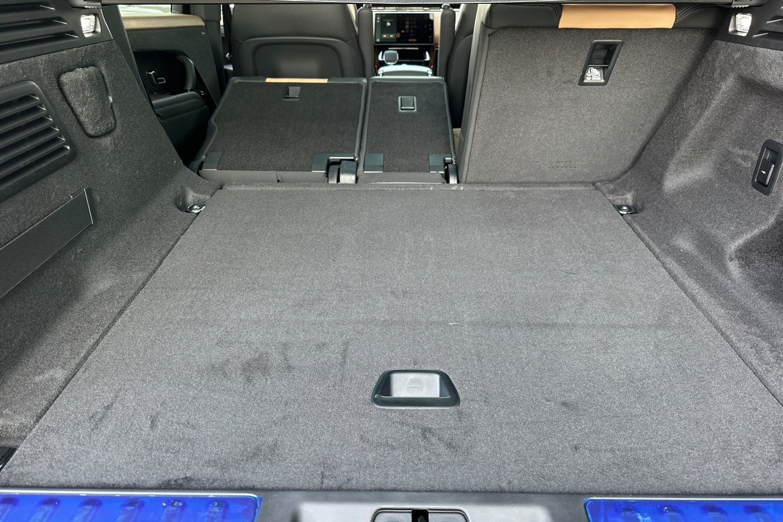 2025 Land Rover Range Rover Sport SE photo 16