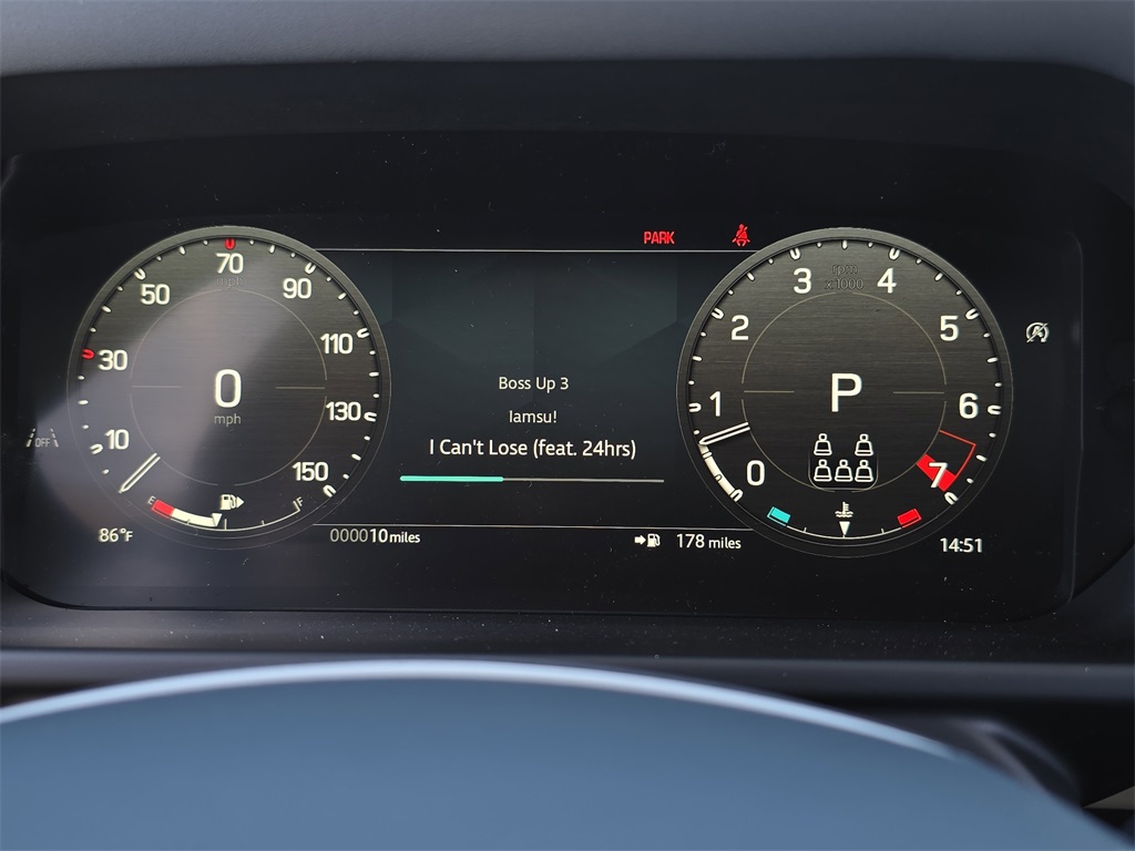 2025 Land Rover Defender 130 X-Dynamic SE photo 19